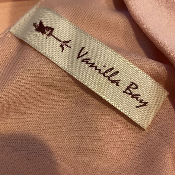 Vanilla Bay Medium Romper Sleeveless Petal Hem Button Clasp Back Slit - Picture 6 of 9